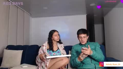 Snapshot of ashely_ryan24 chatting on September 25, 1:23 am Ashley And Ryan  online show from September 25, 1:23 am