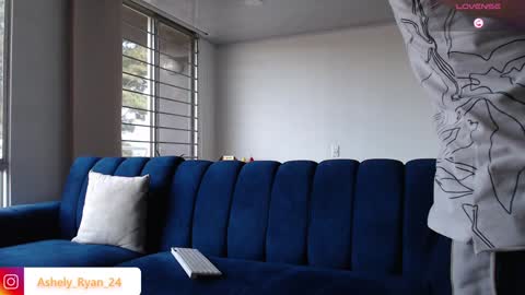 Snapshot of ashely_ryan24 chatting on January 10, 10:04 pm Ashley And Ryan  online show from January 10, 10:04 pm