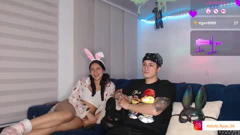 Snapshot of ashely_ryan24 chatting on October 8, 1:02 am Ashley And Ryan  online show from October 8, 1:02 am