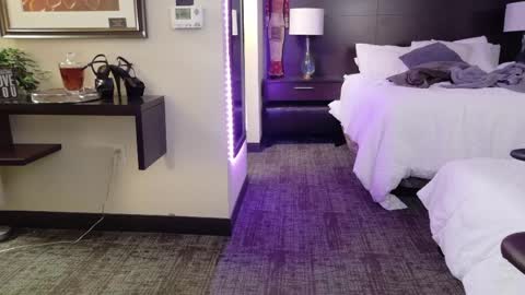 Ashelynn Grey online show from April 4, 2:18 am