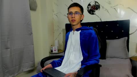   Asher  online show from April 21, 9:00 pm