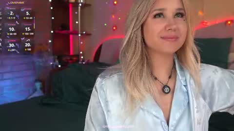 Anna Anya online show from July 20, 1:57 pm