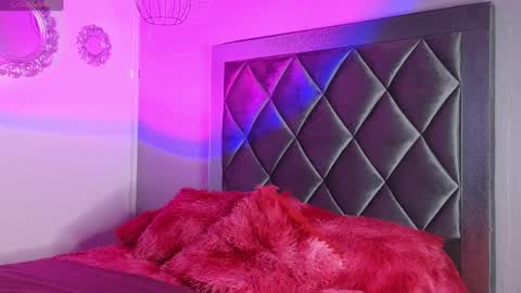 Ashley online show from April 4, 9:22 pm