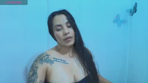 ashley_joyx_ online show from August 2, 3:30 am