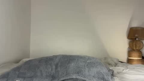 ashley online show from April 23, 12:29 pm