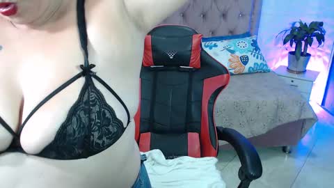  Ashley online show from February 19, 10:01 am