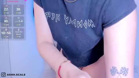 ashley_scale online show from March 5, 11:52 am