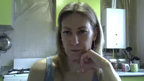 AshleyXHoney online show from April 24, 7:10 am