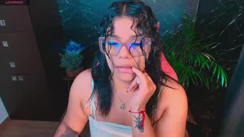 Ashleyy18   online show from January 12, 3:52 pm