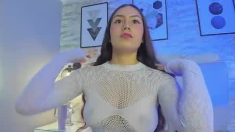 ashlye_collins online show from July 7, 4:36 am
