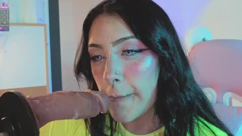 Ash  online show from April 22, 10:39 pm