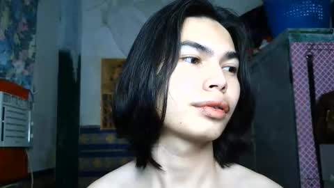 asian_babyboi online show from June 2, 3:03 pm