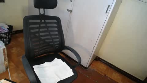 Asia online show from February 25, 12:38 pm