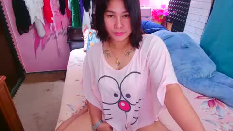 diane online show from February 18, 12:06 pm