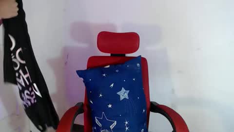 asian_lover05 online show from May 31, 6:42 pm