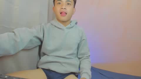 asian_paulox online show from November 10, 10:56 pm