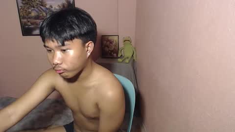 Snapshot of asian_prince_of_cock chatting on October 22, 9:01 am Prince online show from October 22, 9:01 am