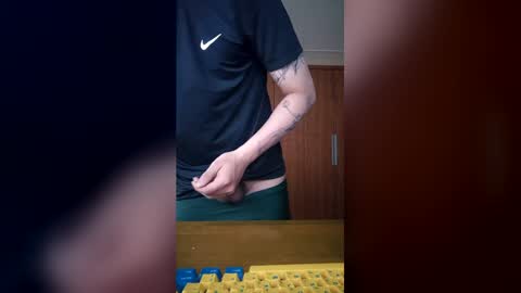 asian_tattoboy online show from May 3, 2:50 am