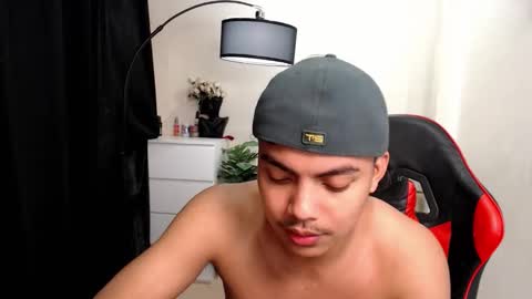 Fev online show from April 16, 10:12 pm