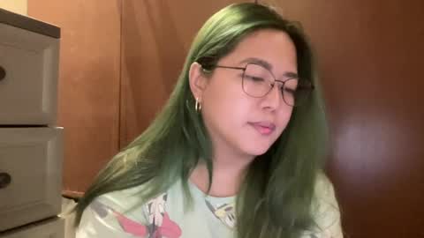 Curvy online show from June 13, 3:33 pm