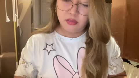 Curvy online show from July 29, 12:38 pm