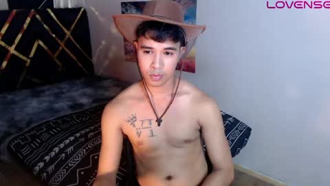 asiancum_peter online show from April 13, 2:16 am