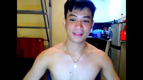 asiandreamboyx online show from May 5, 1:23 am