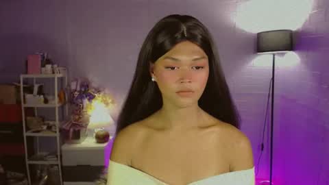 Kianna online show from April 16, 1:55 pm