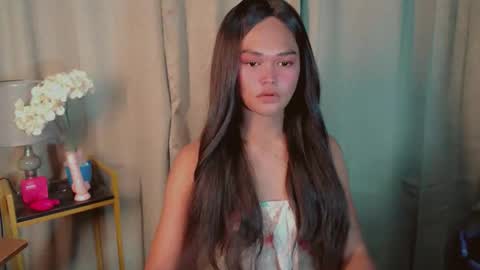 Kianna online show from November 25, 9:41 am