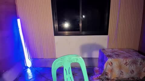 mark online show from January 8, 6:14 pm