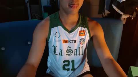 Edrian online show from March 9, 1:32 am