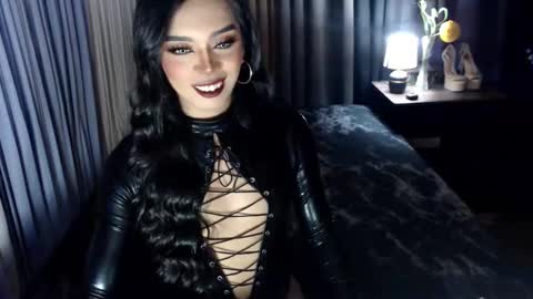 Margaux Miller online show from October 1, 5:12 pm