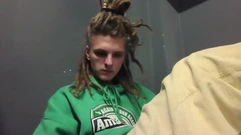 Snapshot of asphalt_surfer chatting on September 25, 3:30 pm asphalt surfer online show from September 25, 3:30 pm