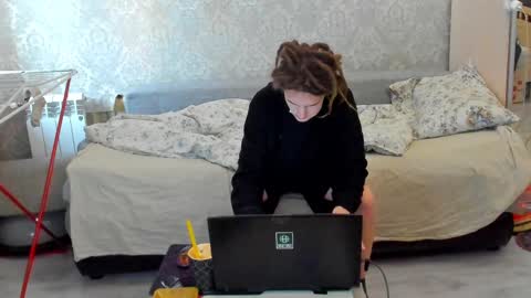 Snapshot of asphalt_surfer chatting on March 10, 9:45 am asphalt surfer online show from March 10, 9:45 am