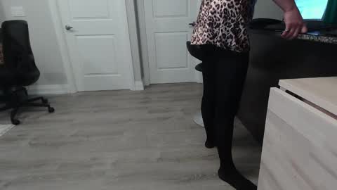 Linda online show from December 17, 7:26 pm