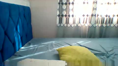 FLORAH DANIEL online show from May 4, 5:58 am
