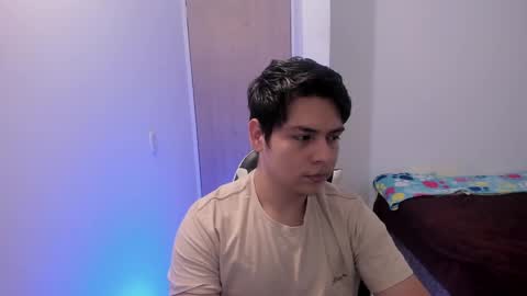 Asta Kuno online show from April 16, 1:49 am