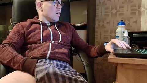 asterion51 online show from February 6, 6:43 pm