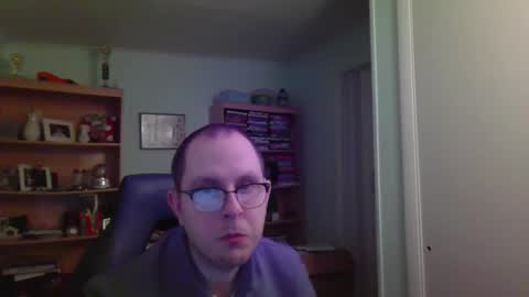 Snapshot of astg94 chatting on October 28, 2:12 am Andrew or Smiley Read the message in bold above the bio design for info on the situation. online show from October 28, 2:12 am