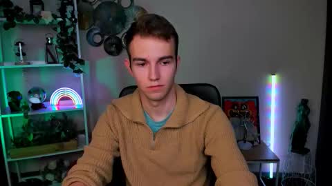 astren online show from March 24, 7:25 am