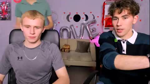 astren online show from February 17, 1:10 pm