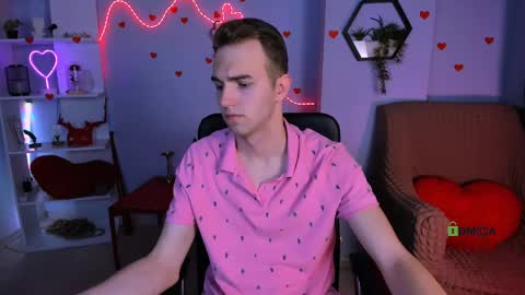 astren online show from April 22, 11:17 am