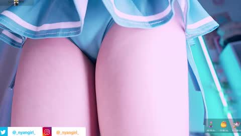 Snapshot of asuka_langleysoryu chatting on October 19, 8:35 pm Bonnie online show from October 19, 8:35 pm