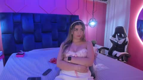 Athenea online show from September 12, 4:03 am