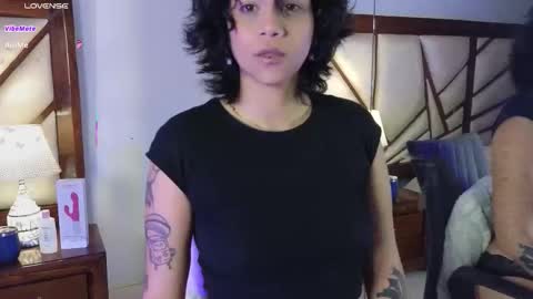 Athenea sky  online show from December 3, 9:04 pm