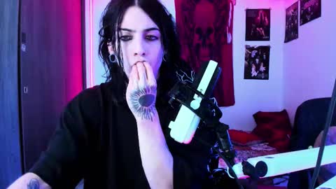 athenauwu online show from October 7, 5:03 am