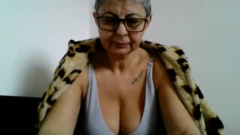 atikaarea online show from February 15, 8:11 am