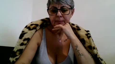 atikaarea online show from January 3, 1:35 pm