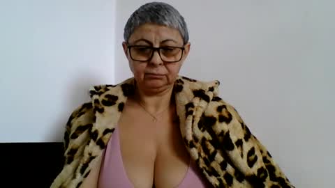 atikaarea online show from February 21, 11:33 am