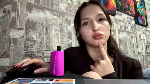 Naomi online show from March 19, 11:15 am